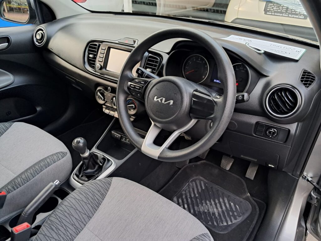 KIA PEGAS 1.4LX WITH STYLISH INTERIOR